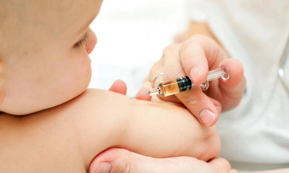 Κορωνοϊός: Αυτά είναι τα εμβόλια που πρέπει να κάνουν τα μικρά παιδιά